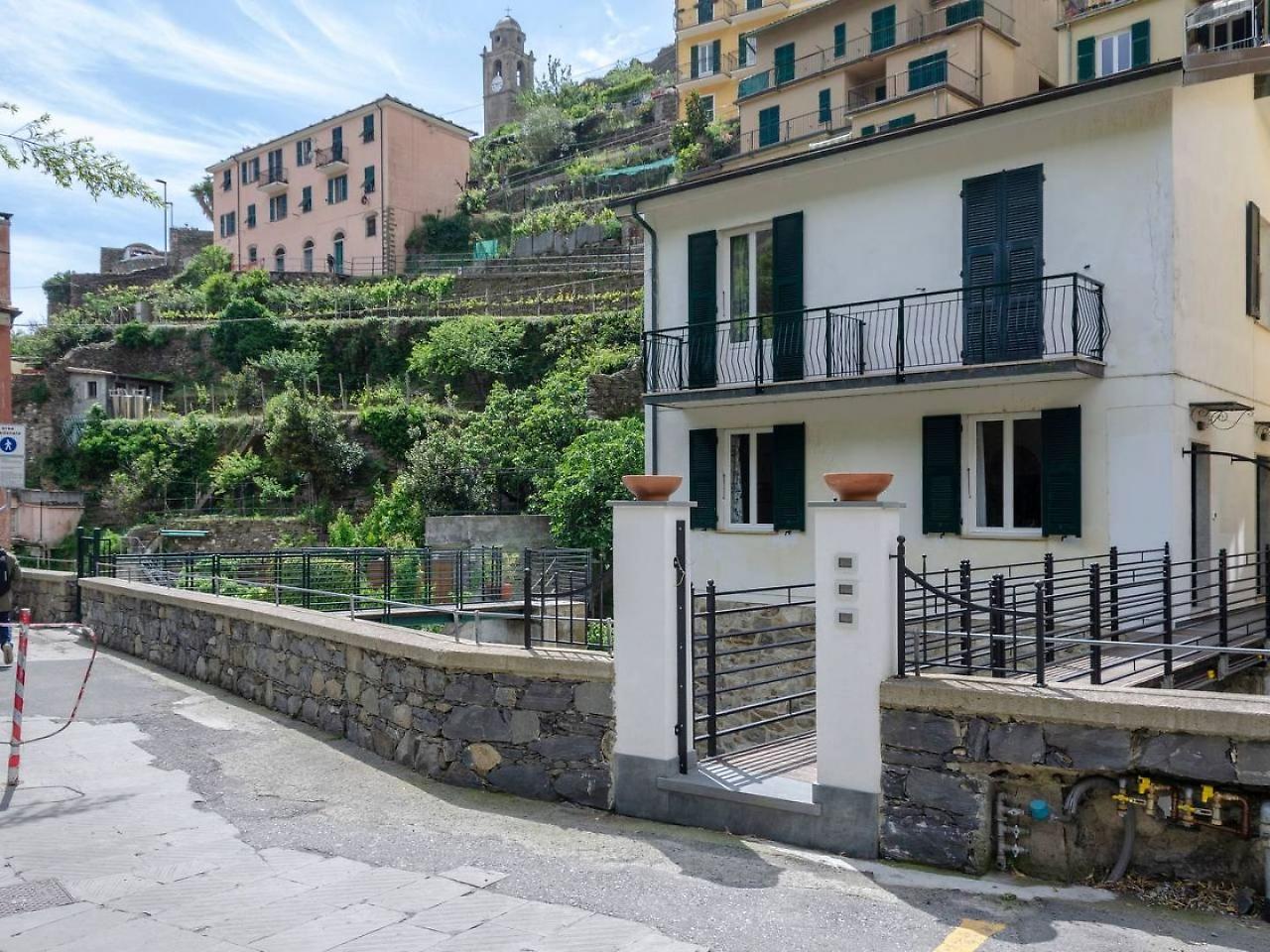 Joivy Family Flat With Little Patio, Cinque Terre Apartment Vernazza Exterior photo